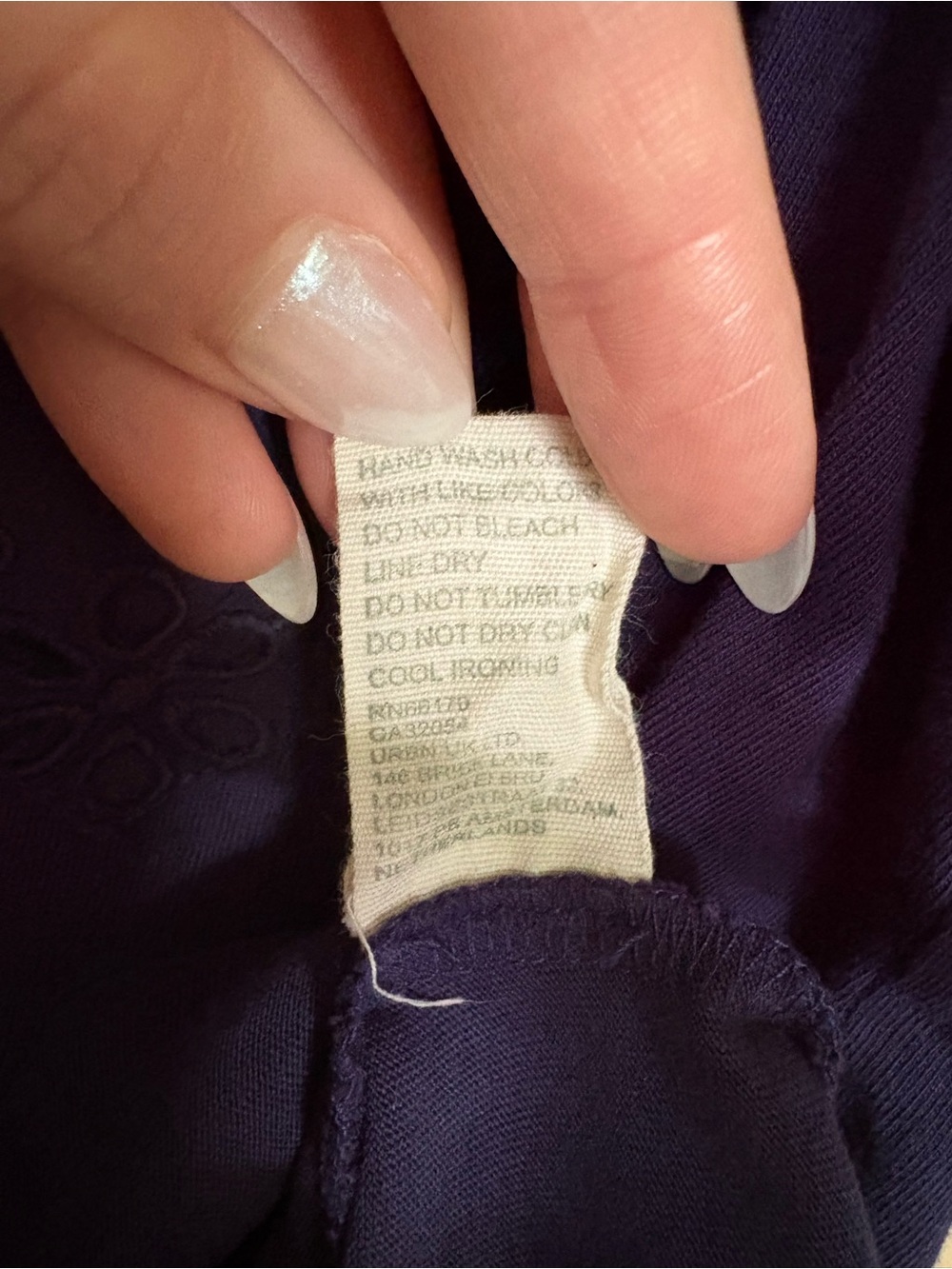 Forever That Girl Anthropologie Navy Eyelet Puff Sleeve Top Large - Picture 4 of 8